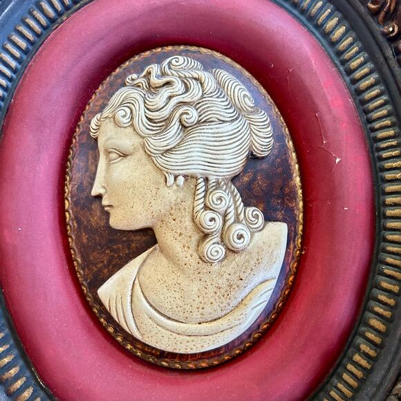 Vintage Ceramic Cameo Wall Hanging, Victorian Woman, Painted Velvet Border - Picture 3 of 16